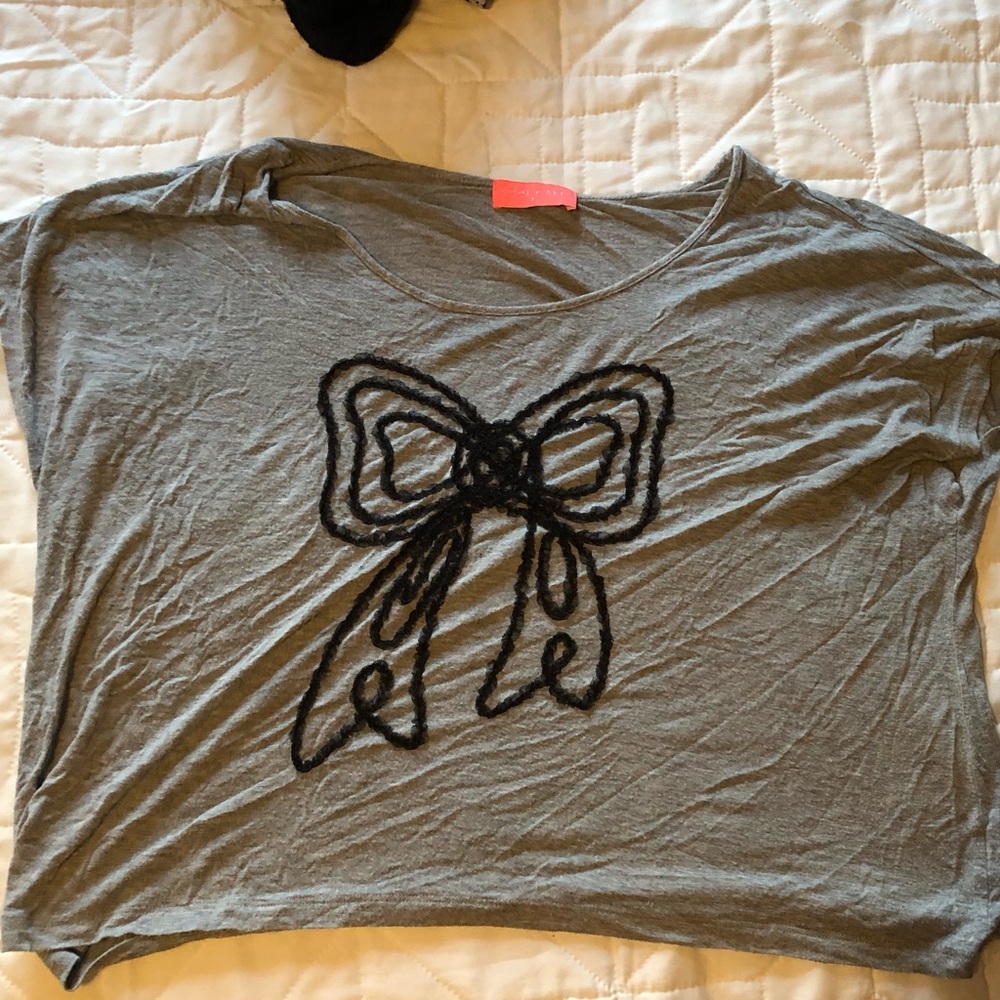 Bow Blouse - Picture 2 of 2